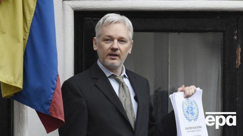 Ассанж обвинил спецслужбы в некомпетентности, которая позволила выявить данные о кибершпионаже