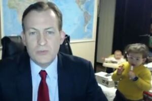 Діти завадили батькові дати інтерв'ю BBC