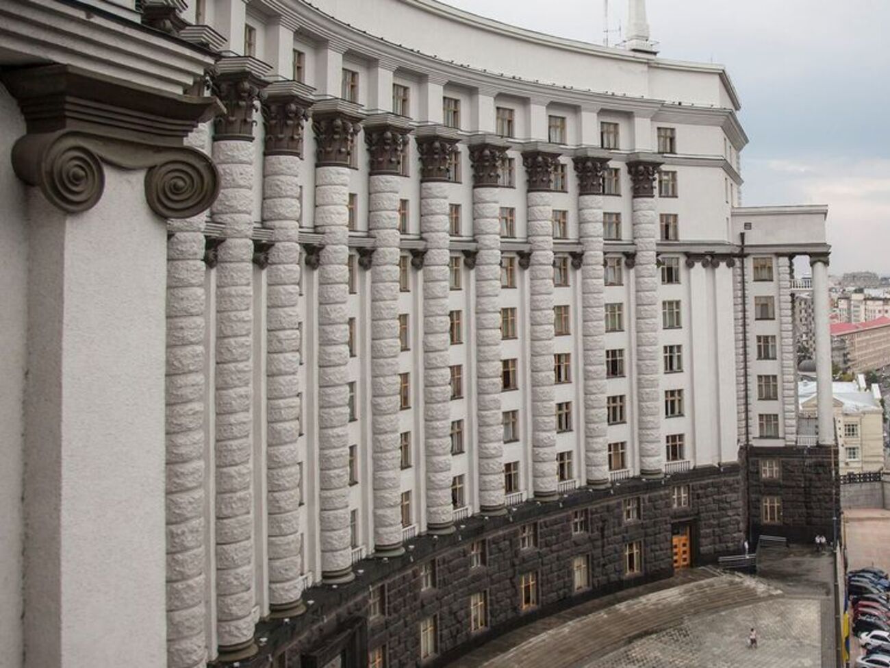 Кабмин обратился с вопросом введения санкций против "Сбербанка"