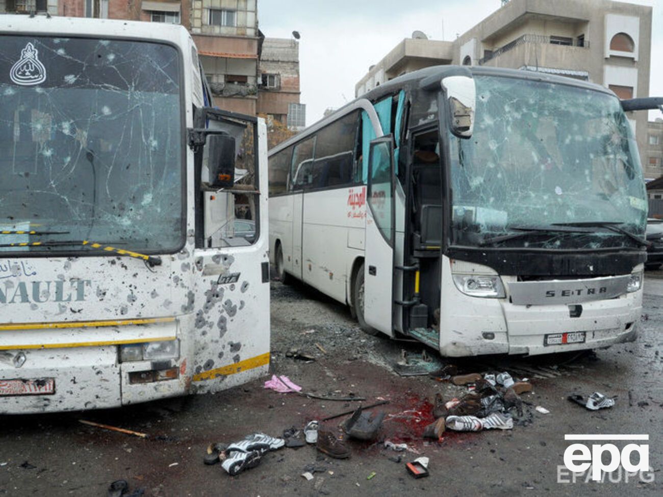 Террористы-смертники напали на шиитских паломников в районе автостанции