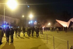 Акція протесту проходить біля управління місцевої поліції