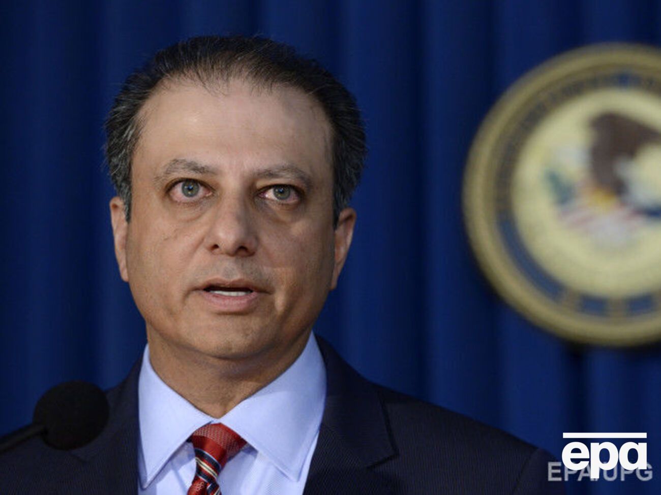 Прет Бхарара отказался уходить в отставку и был уволен