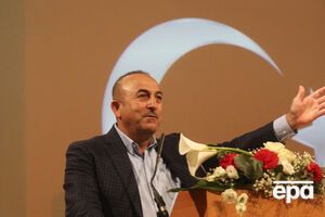 Нідерланди та Німеччина скасували візит турецького міністра закордонних справ Мевлюта Чавушоглу, який повинен був закликати турків, що живуть у цих країнах, проголосувати за конституційні зміни, запропоновані урядом