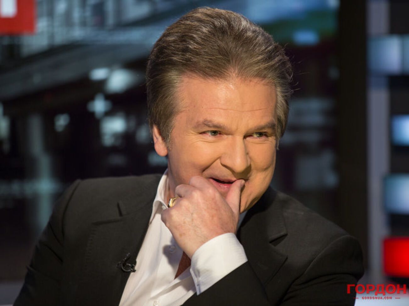 Швец:&nbsp;Могу себе представить, о чем думали кагэбэшники, которые сидели в здании на Лубянке, когда наблюдали из окон,&nbsp;как Феликс снимал Феликса