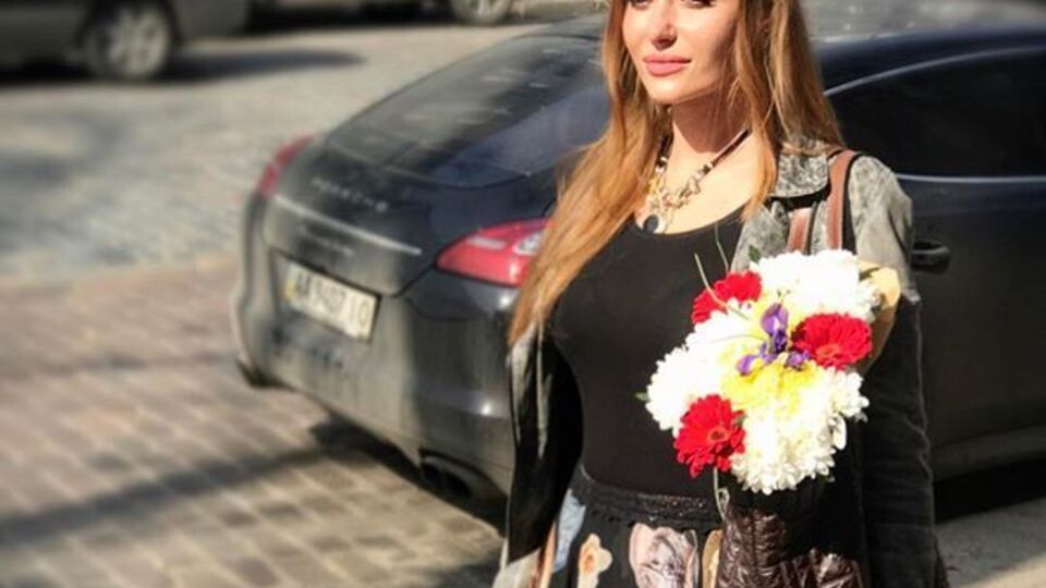 Слава: Тупо поржать. Скоро и брови такие будут. 2007 год, кажется