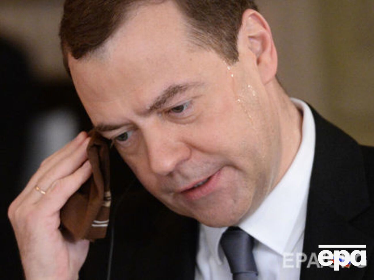 Медведєв не був присутній на нараді із членами уряду