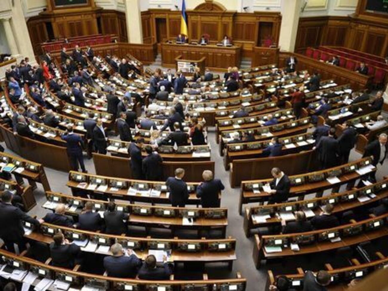 Закон поддержали 232 народных депутата