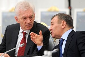 Бизнесмены Геннадий Тимченко и Аркадий Ротенберг, которых считают друзьями Путина, попали в санкционные списки