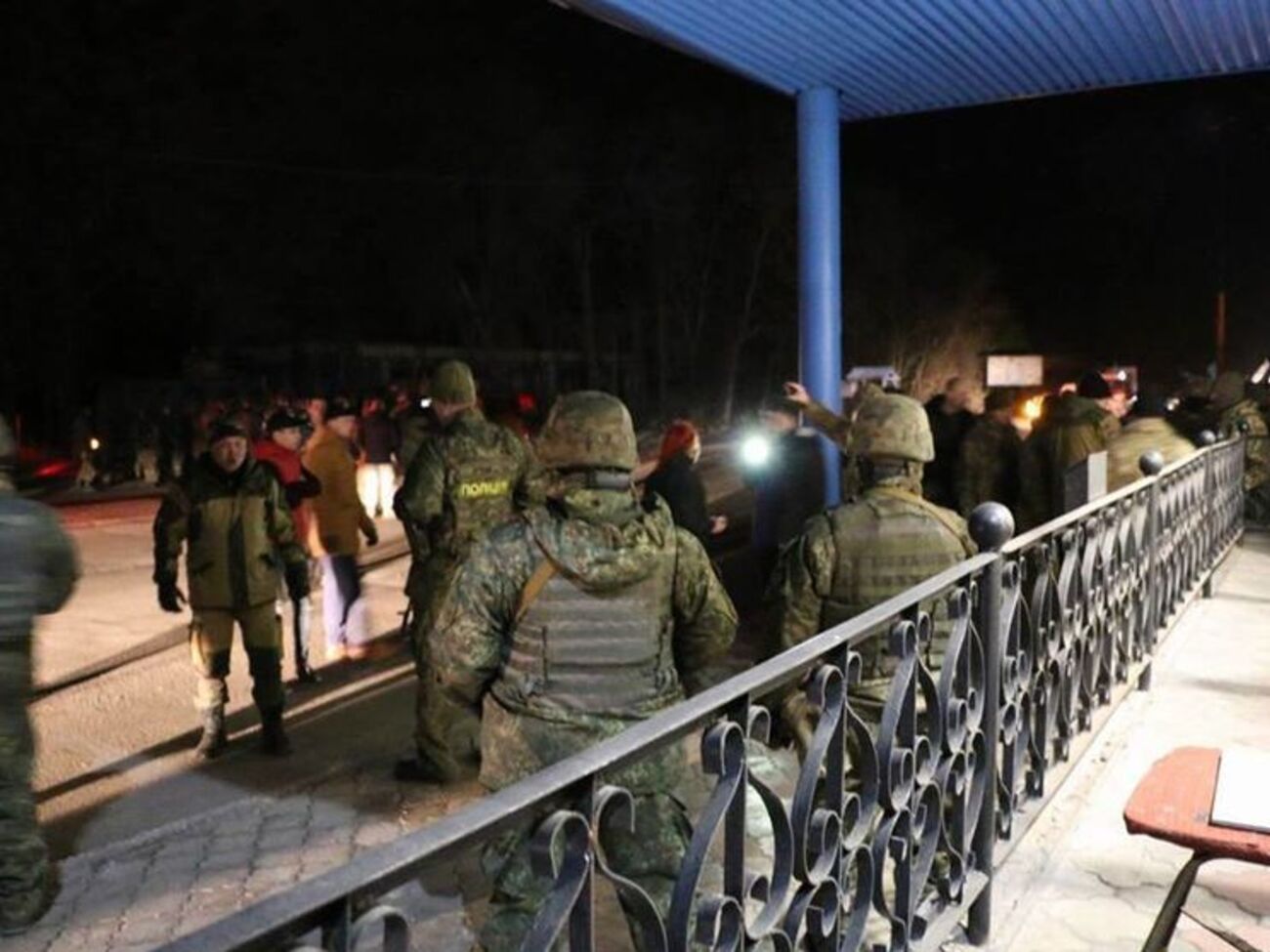 У поліції заявляють, що просили перевірити документи на зброю