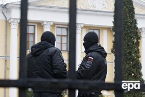 Законопроект пропонує заборонити службу у МВС РФ тим, у кого є право на проживання в іноземній державі