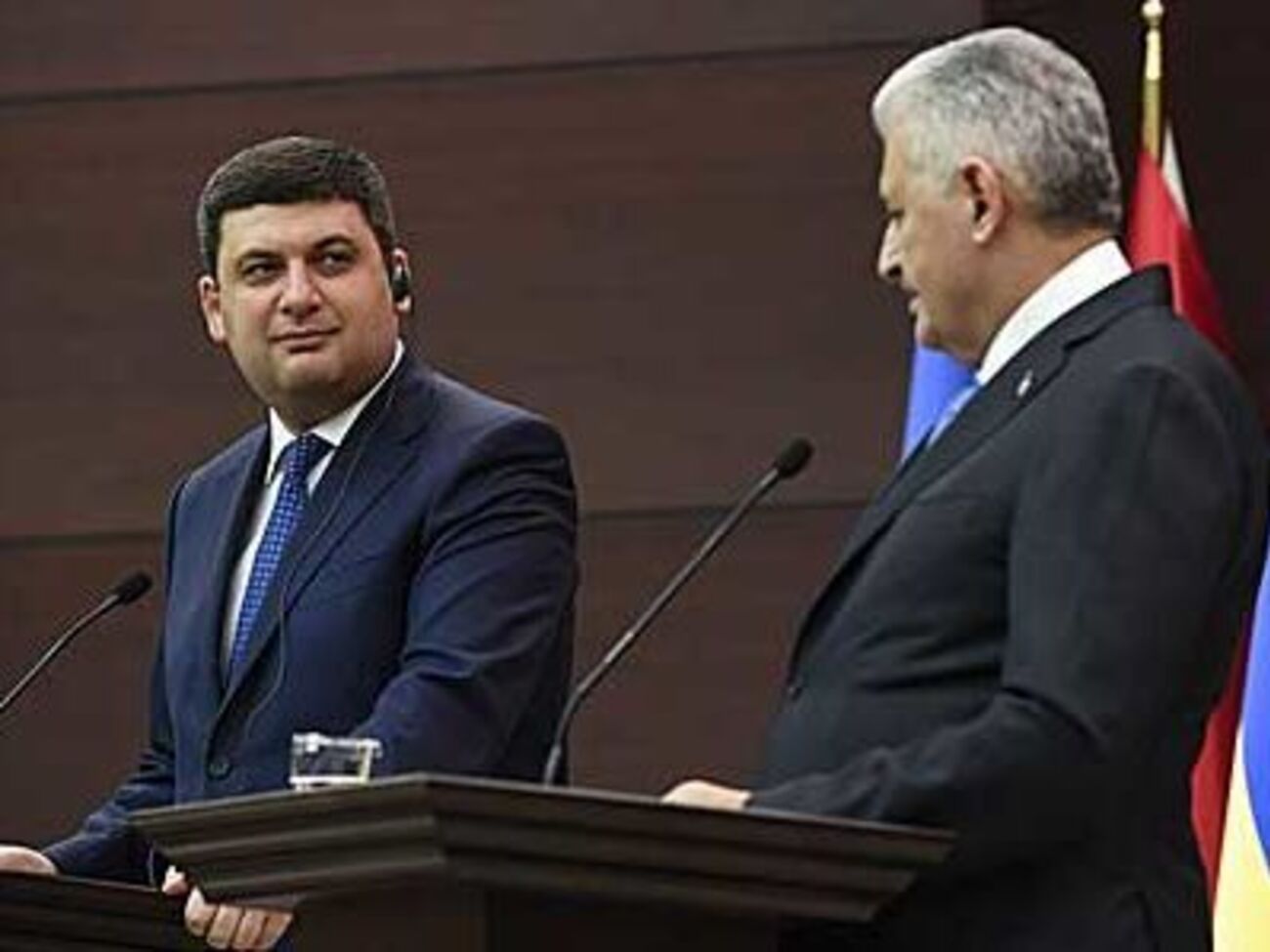 Гройсман зустрівся з Їлдиримом