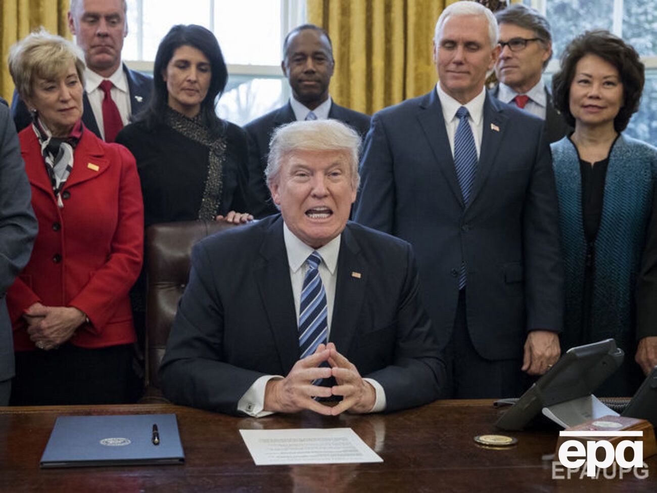 Согласно декларации, Трамп заработал в 2005 году более $150 млн