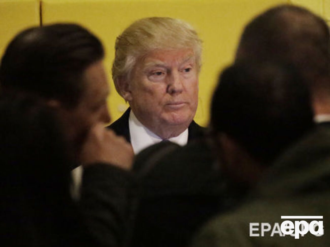 Трамп: Ви можете уявити обурення, якби Snoop Dogg направив пістолет і вистрілив у Обаму?
