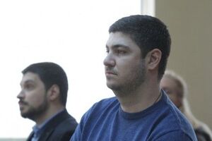 Сергей Калиновский – сын бизнесмена Зиновия Калиновского и Марии Фирташ, бывшей жены бизнесмена Дмитрия Фирташа