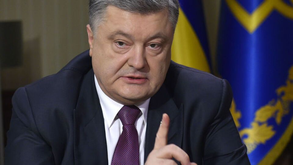 Порошенко напомнил, что во время встречи с Пенсом был намечен ряд шагов по сотрудничеству между Украиной и США