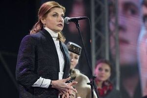 Марину Порошенко сфотографували перед касою в магазині