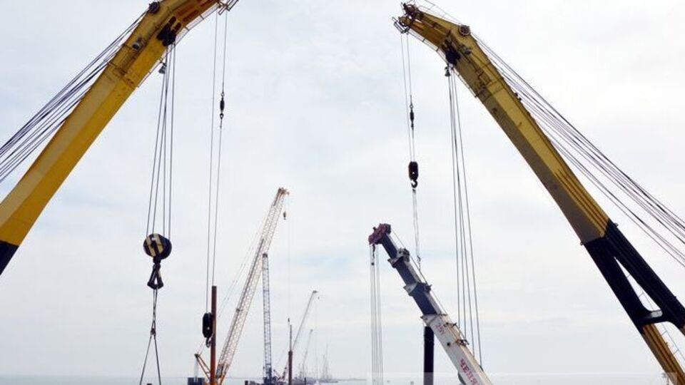 СМИ показали результаты строительства Керченского моста за год. Фоторепортаж