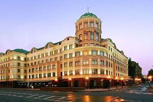 Дончанин: Никакого разграбления гостиницы "Донбасс Палас" я не замечал