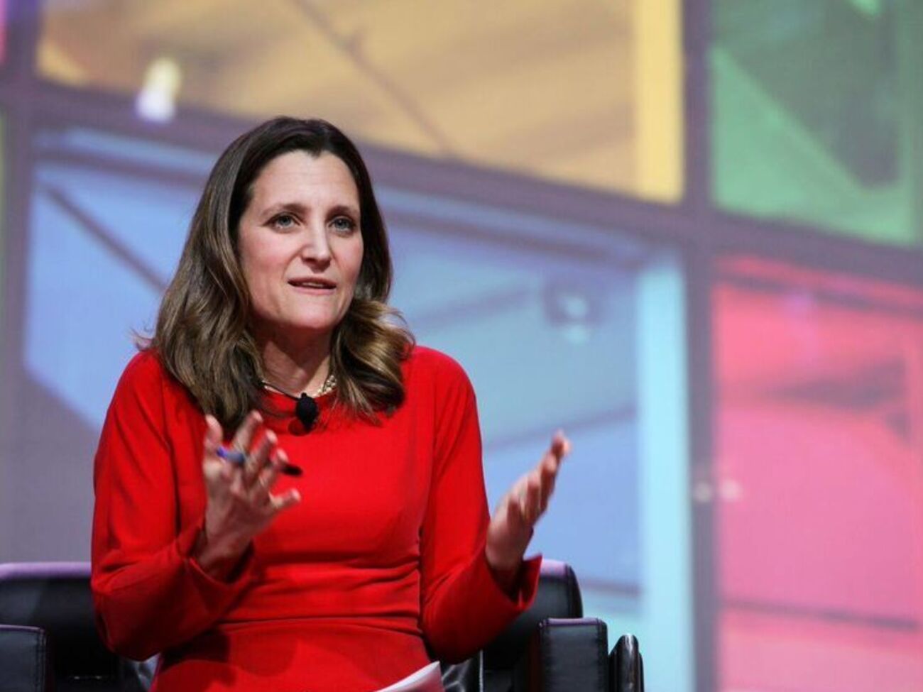 Фриланд подчеркнула, что с&nbsp;момента оккупации Крыма там наблюдается "жестокое подавление прав человека"