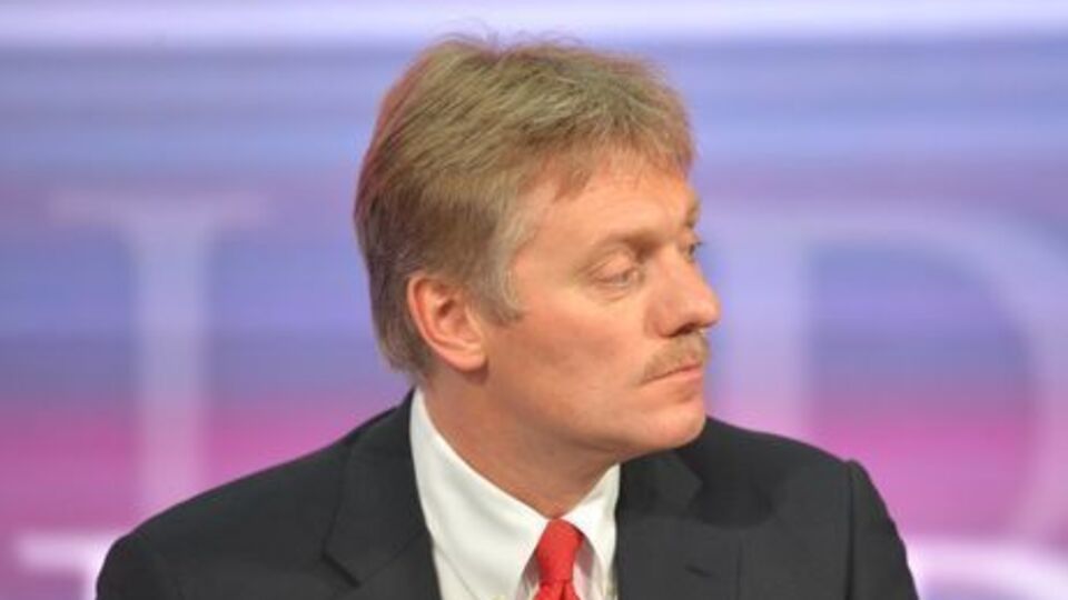 За словами Пєскова, у Росії "уважно спостерігають", як Україна "свідомо відштовхує від себе величезний регіон"