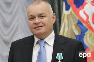 По данным РБК, Киселев написал заявление с просьбой признать его потерпевшим