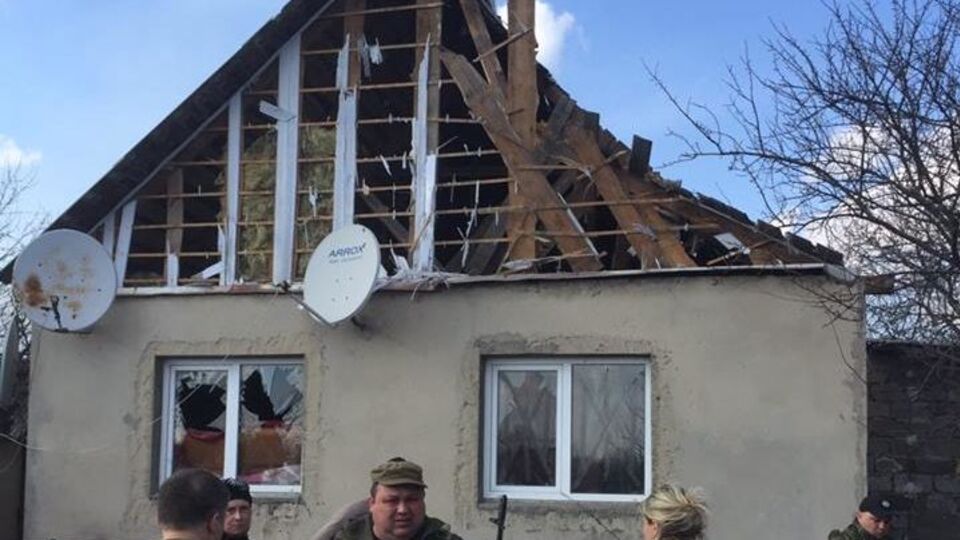 Зруйновані будинки в Авдіївці