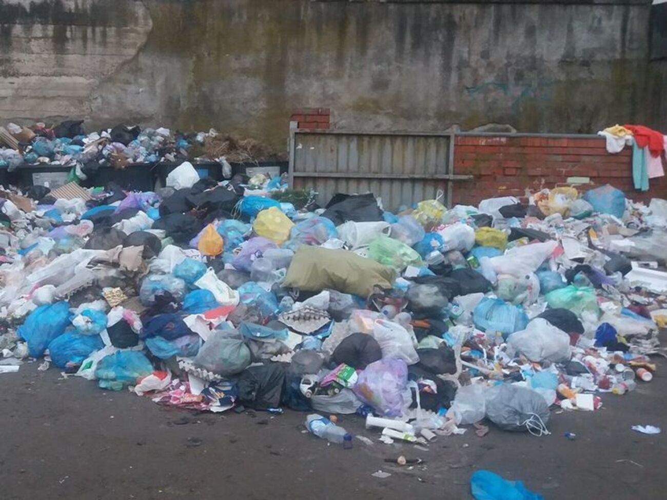У Львові скликали комісію з надзвичайних ситуацій через неможливість вивезення сміття