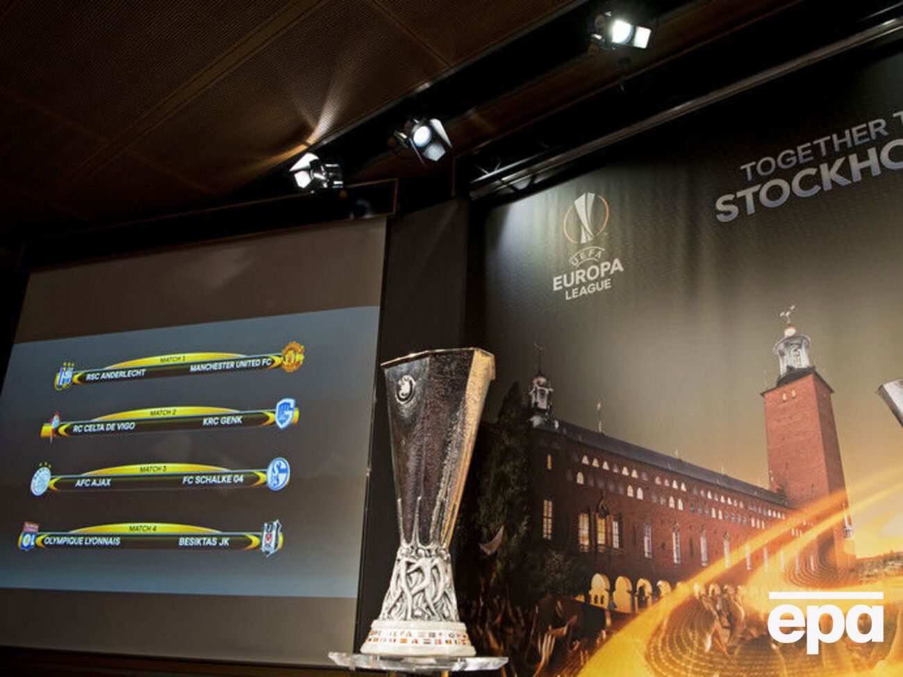 Первые поединки четвертьфинала турнира состоятся 13 и 20 апреля