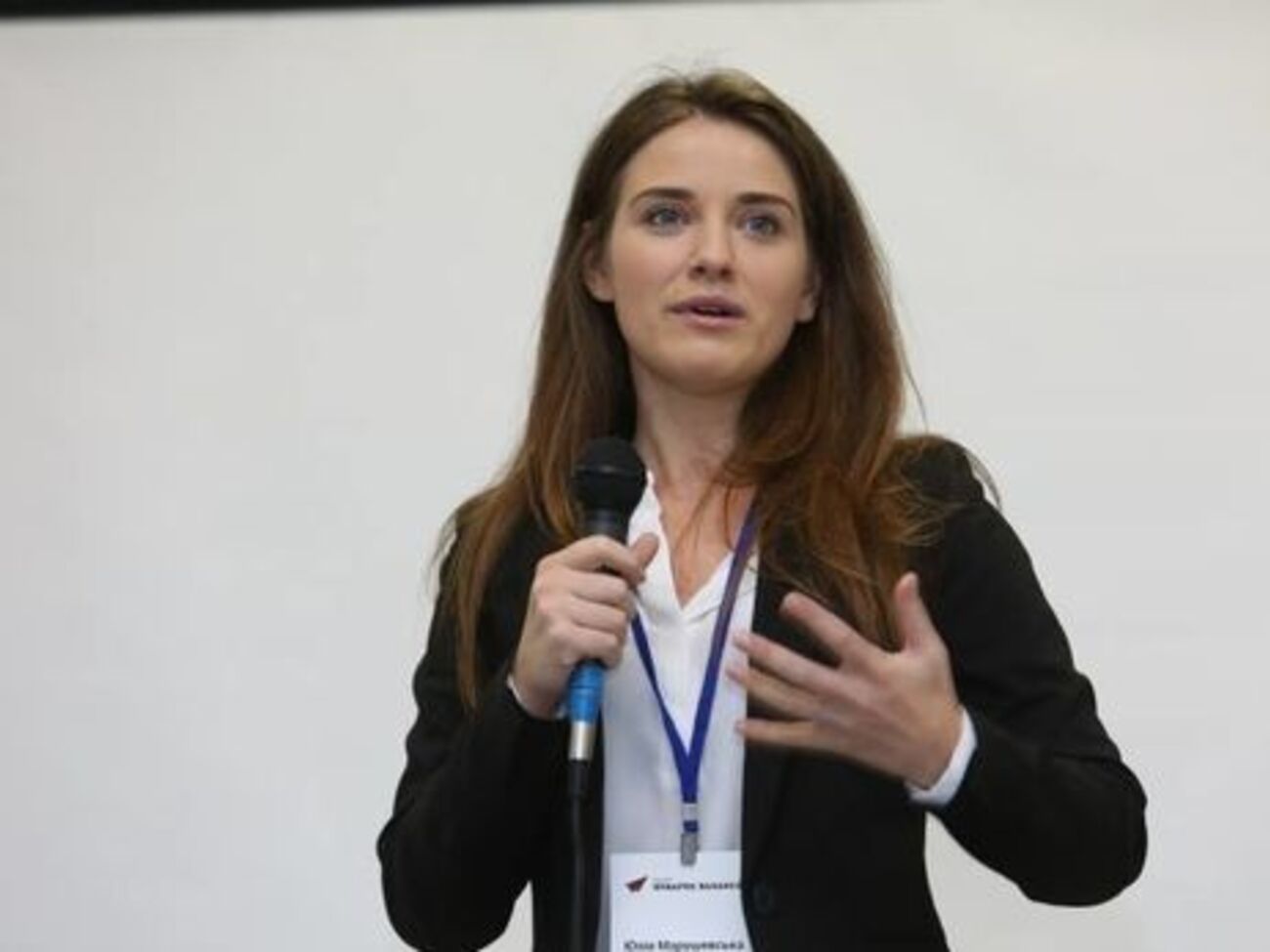 Марушевская: Достаточно сказать, что лично мне Продан как-то заявил, мол, у украинцев такой менталитет, что они просто не могут не давать взятки, поэтому таможенные реформы в Украине невозможны