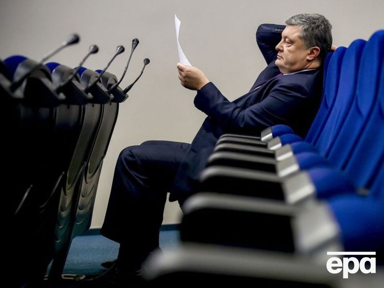 Список торішніх подарунків Петру Порошенку складається з 282-х пунктів