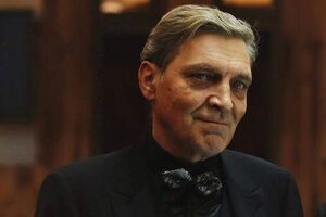 Невзоров: Захарченка треба показувати за гроші