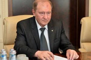 Умеров написал, что следователи объявили ему о начале "ознакомления с материалами уголовного дела"