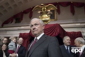 Демократи вимагають відставки Сешнса