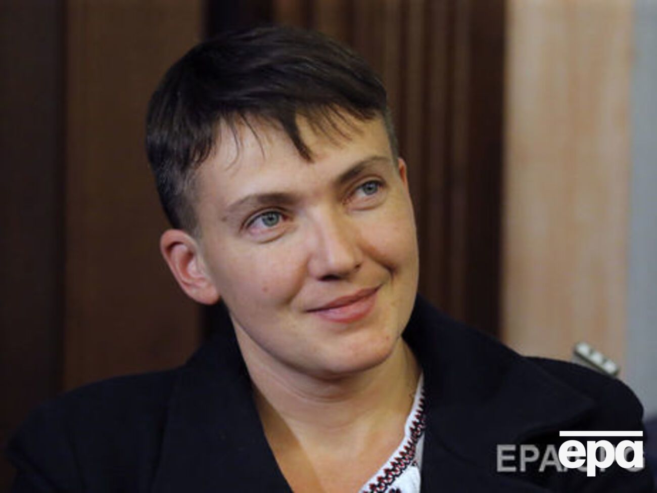 Савченко: Спуститесь, пожалуйста, народные депутаты, к народу, откажитесь от неприкосновенности