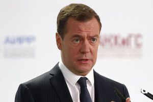 Медведєв: Захід ухвалює всі рішення для того, щоб санкції мали постійний характер