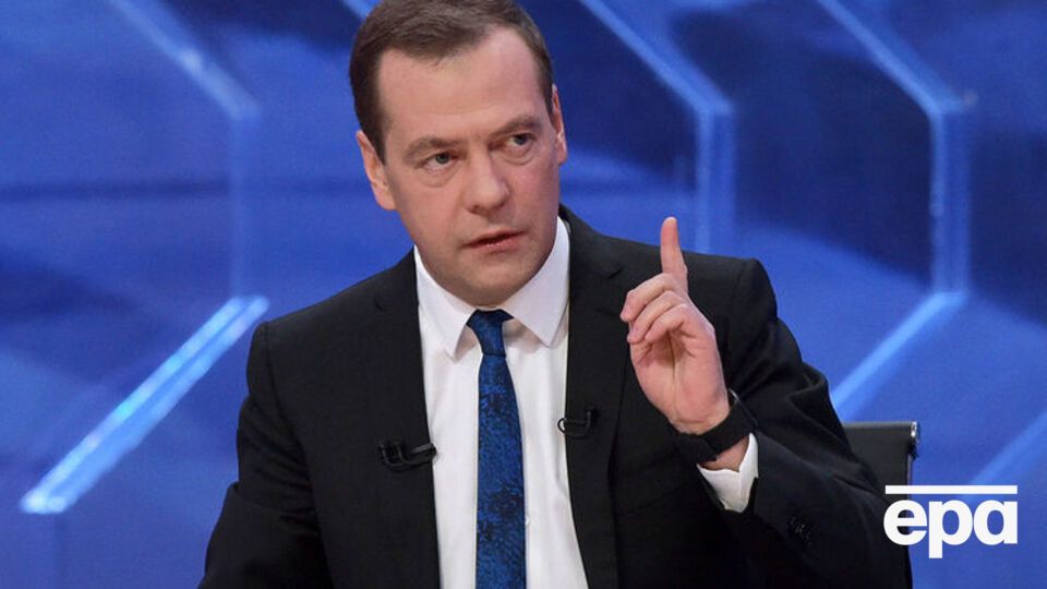 В ФБК утверждают, что Медведев создал преступную схему, основанную на некоммерческих фондах