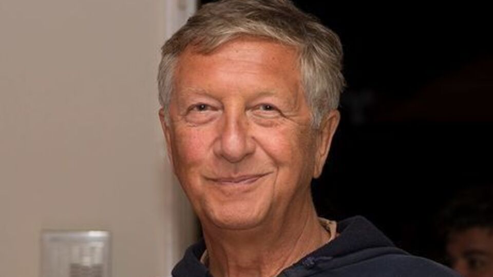 Боровой: Это как в 1990-х годах, когда бандиты захватывали банки, называя это "приватизацией"