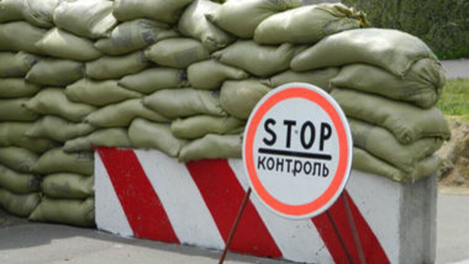 В Госпогранслужбе сообщили, что в течение недели боевики трижды обстреливали украинские позиции на линии дорожных коридоров