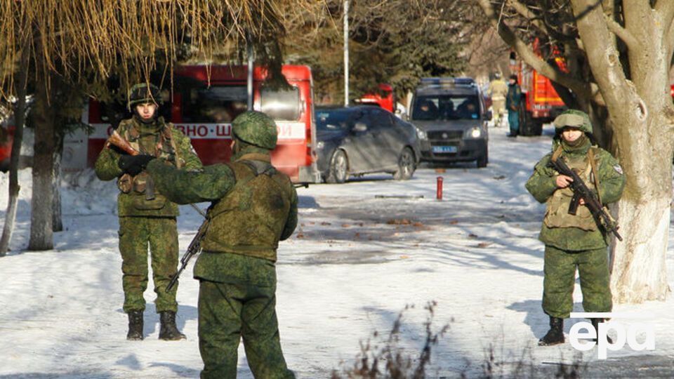 Боевики обстреливают Луганскую область, сообщают в полиции