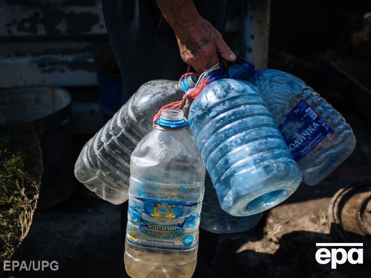 Международный комитет Красного Креста доставил в Авдеевку 18 тонн воды