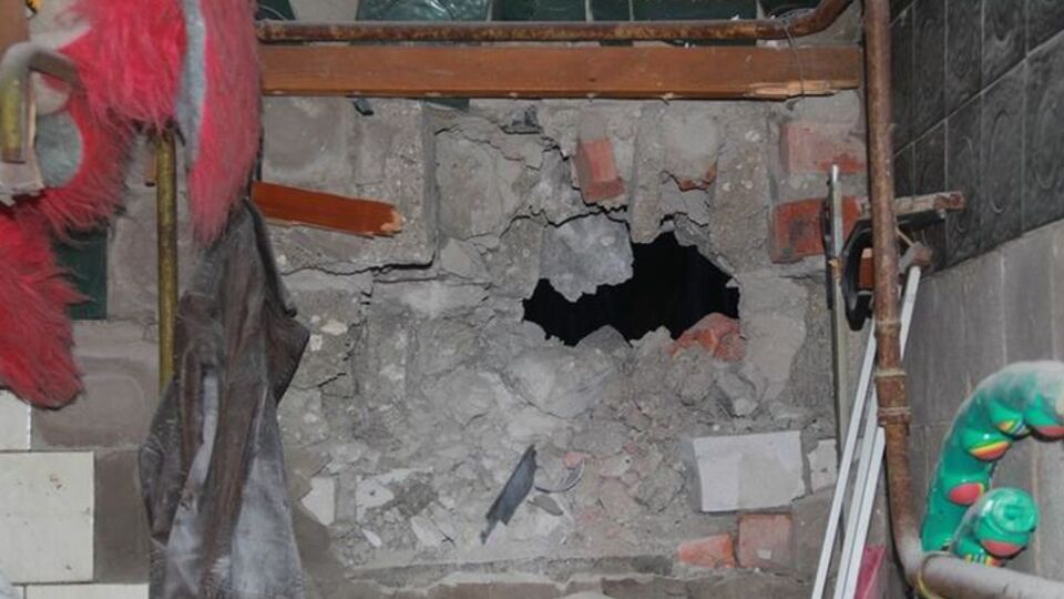 Штаб АТО: Бойовики стріляли по житлових будинках Авдіївки. Фоторепортаж