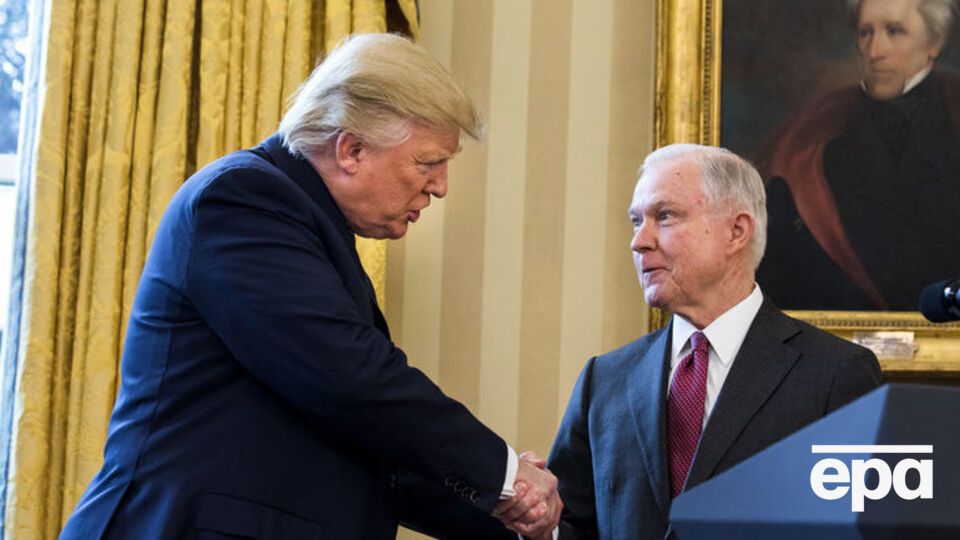 Трамп вважає, що Сешнс не повинен "брати самовідвід" у справі про розслідування втручання Росії у вибори в США