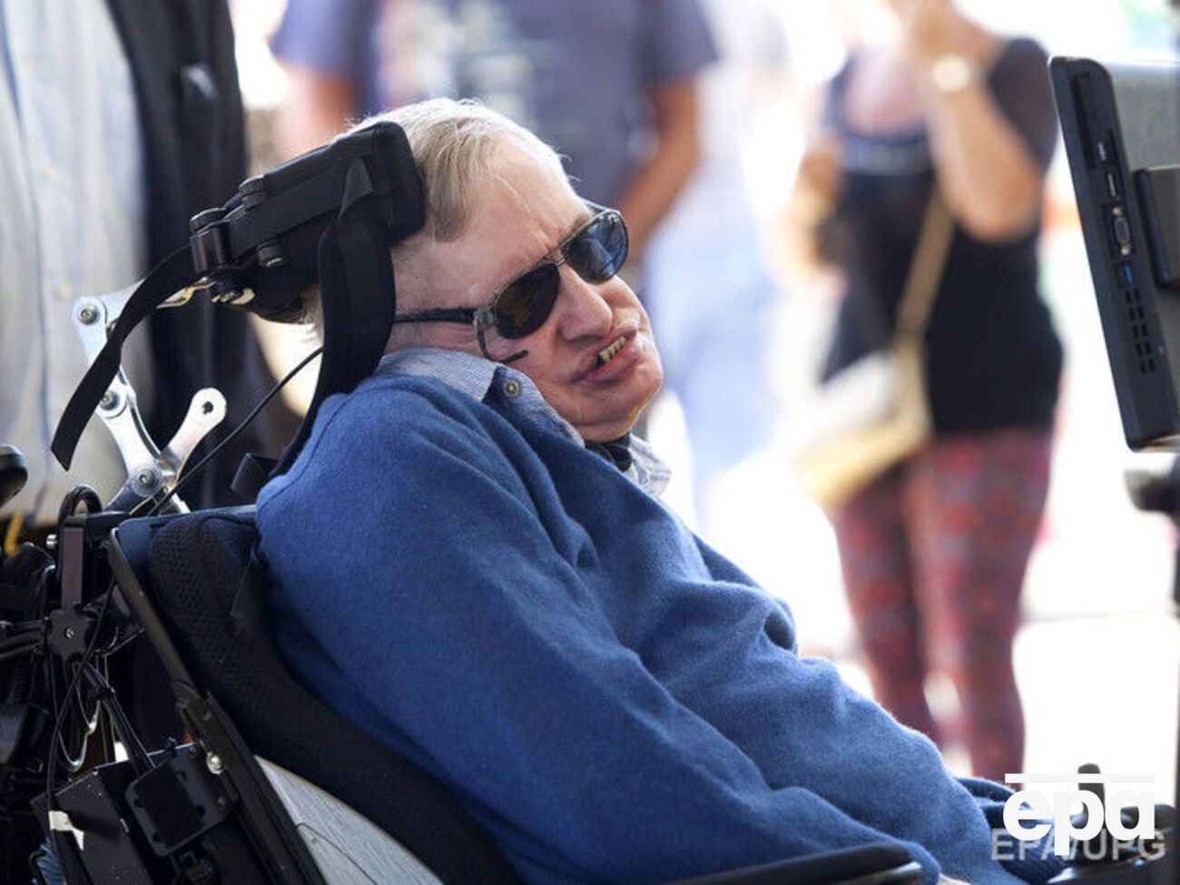 Хокинг намерен отправиться в космос