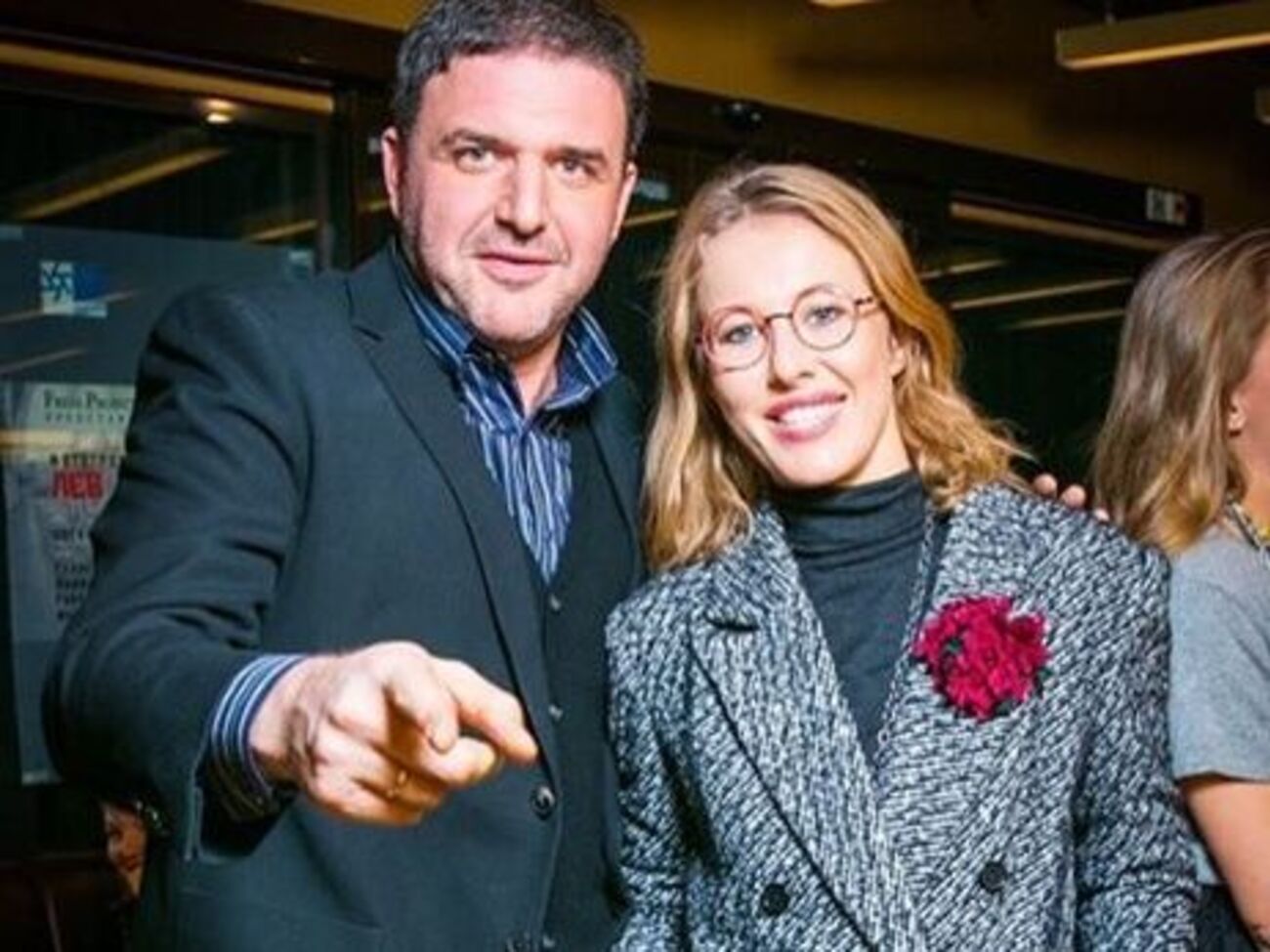 Собчак: Який же у мене приголомшливий чоловік!!! Улаштував святковий обід-сюрприз! Нам сьогодні чотири місяці! Але здається, що він із нами був завжди!!!
