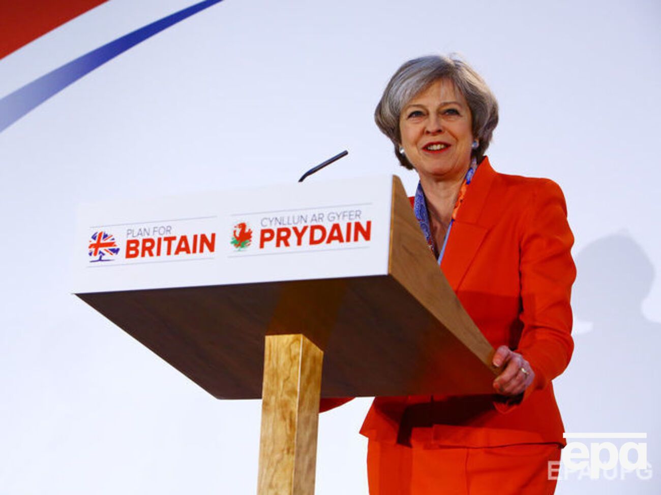 Мей вирушить у турне через початок процедури виходу Великобританії з ЄС