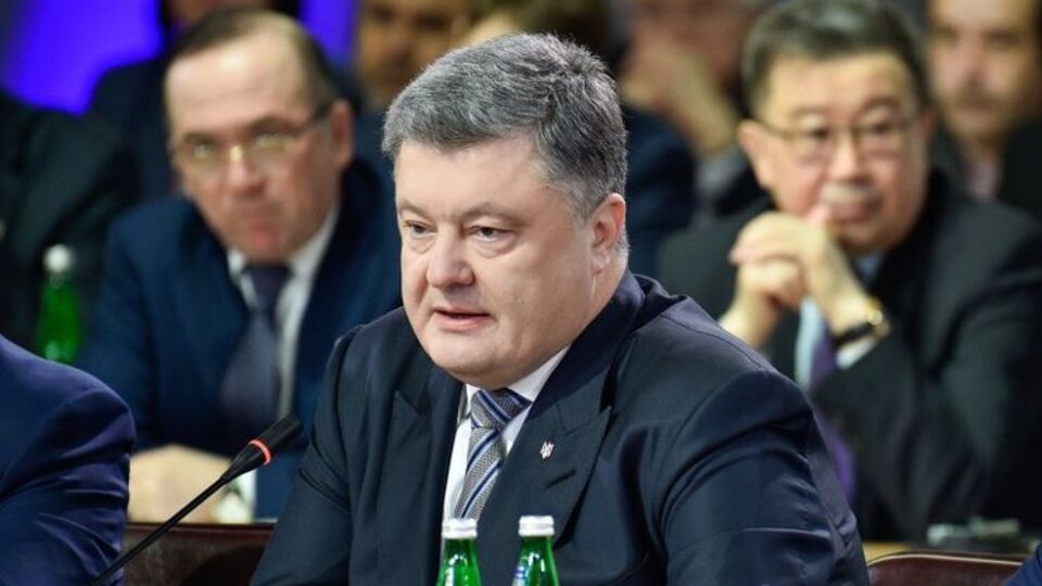Порошенко: Унаслідок блокади Україна втратила останню сферу впливу на ці території