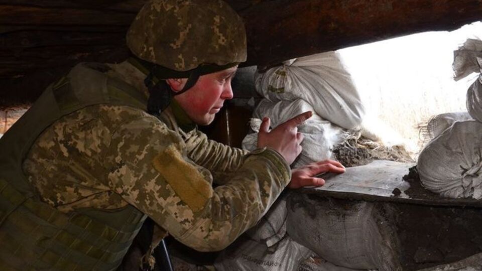 Против украинских военнослужащих применили "Грады", 152- и 122-мм артиллерию и 120-мм минометы