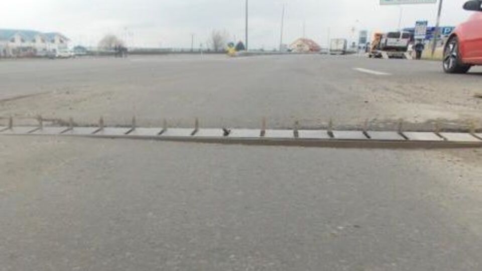 В Беларуси утверждали, что автомобиль прорвался через средство принудительной остановки