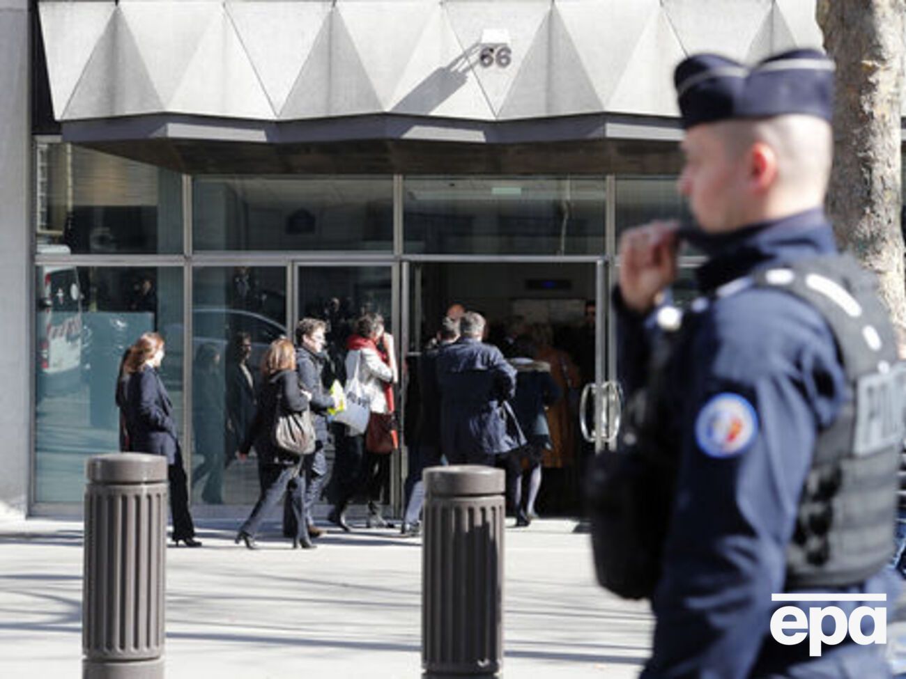 Финансовые институты в Париже и Берлине в течение двух дней получили письма со взрывчаткой