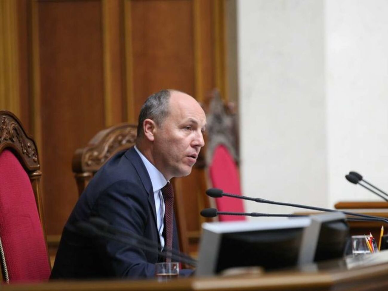Парубий отметил, что единого мнения по членам Счетной палаты в Раде нет